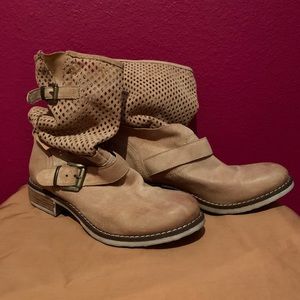 Sundance Tan Combat & Moto Boots
